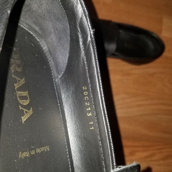 Prada Men's Saffiano Leather Black Loafers 2DC213 Size 11 GC - Picture 8 of 16